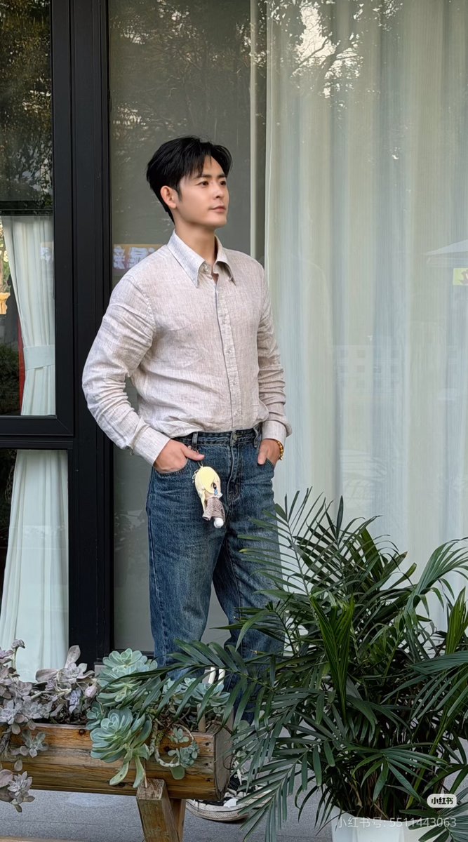 lixinzefans's tweet photo. Actor: #LiXinze #李欣泽 #หลี่ซินเจ๋อ #LýHânTrạch Welcome to Facebook @Lixinzefans join the group #southwindkonwsmymood
#gionamhieulongtoi #燃霜为昼 #归良辰
#chinesedrama #chinesecostume #chineseactor #asiandrama #asianactor #cdrama https://t.co/xiCfUebEqD