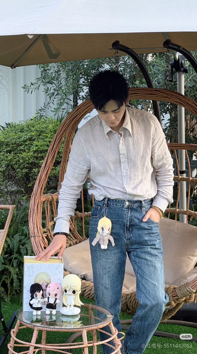 lixinzefans's tweet photo. Actor: #LiXinze #李欣泽 #หลี่ซินเจ๋อ #LýHânTrạch Welcome to Facebook @Lixinzefans join the group #southwindkonwsmymood
#gionamhieulongtoi #燃霜为昼 #归良辰
#chinesedrama #chinesecostume #chineseactor #asiandrama #asianactor #cdrama https://t.co/xiCfUebEqD