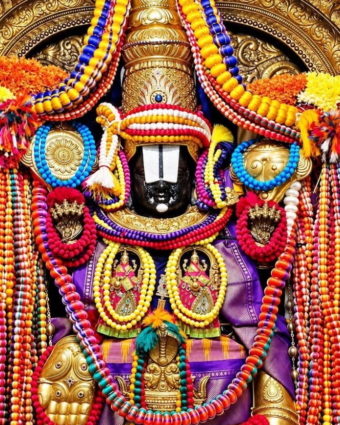 tirupati_info's tweet photo. TIRUMALA:
07- 10 - 2026

Total pilgrims :78,777

Tonsures : 28,244

Hundi kanukalu : 4.35 CR 

Laddu sale...  4.14 Lac

Annaprasadam..2.02 Lac

Ashwini hospital..4,075

Present Situation on 08-10-2026:

Waiting Compartments..26

Approx. Darsan Time for Sarvadarshanam (with out SSD Tokens)...10-12 Hrs

#tirumala #tirupati #tirumaladarshan #ttd #tirupatidarshan #tirupatitirumalainfo