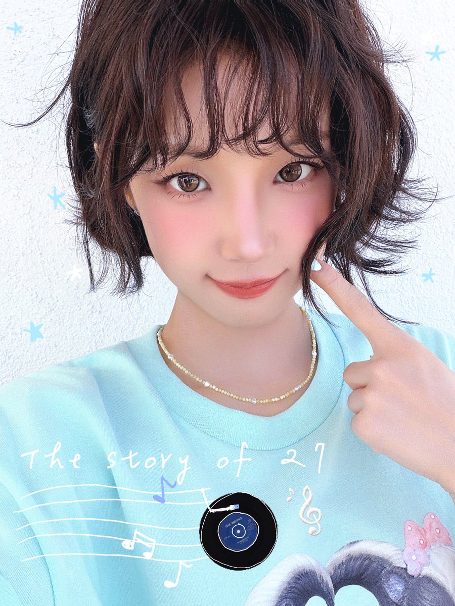 yuqipictures's tweet photo. The story of 二十七(27), out today .��.ᐟ
#YUQI’s 2nd Mini Album will be released very soon, at 12:00 CST (13:00 KST)
#우기 #宋雨琦 #AlwaysStayWithYuqi 🌻 https://t.co/QNjZgzpgyp