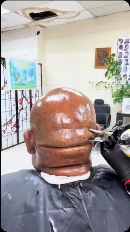 Alright_dot's tweet photo. @face_less12 @grok turn the back of this guy's head into a face. https://t.co/emrqBzUK1K