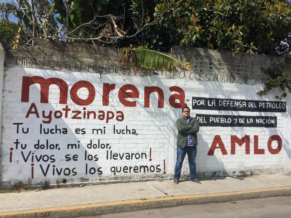 _JRLB_'s tweet photo. Hace 15 años comenzamos a caminar con una convicción: México necesitaba un cambio verdadero.

Hoy veo estas imágenes y recuerdo aquellos días en los que @PartidoMorenaMx apenas comenzaba a organizarse. Caminábamos las calles, pintábamos bardas, compartíamos nuestras ideas y hablábamos con la gente. No teníamos recursos, pero sí principios, esperanza y una enorme voluntad de transformar a México.

Lo que comenzó como un movimiento de millones de mujeres y hombres que se negaban a decirle adiós a la esperanza terminó convirtiéndose en una fuerza política capaz de cambiar la historia moderna de México.

Este movimiento-partido nació para ser un instrumento de lucha del pueblo, no para servirse de él. Y esa es una diferencia que jamás debemos olvidar.

Con el liderazgo histórico de Andrés Manuel López Obrador @lopezobrador_, en 2018 comenzó una nueva etapa de la vida pública: la Cuarta Transformación. Hoy, con nuestra querida presidenta Claudia Sheinbaum Pardo @Claudiashein, este proyecto de nación tiene continuidad.

De aquellos primeros pasos a la Presidencia de la República hay una historia de organización, perseverancia, sacrificios, esfuerzos y millones de voluntades que hicieron posible lo que durante décadas parecía imposible.

No mentir, no robar y no traicionar al pueblo. Tres principios que nos dieron identidad y que deben seguir guiando cada decisión.

Quince años después, sigo creyendo en lo mismo que cuando caminaba aquellas calles: que la política debe hacerse con el pueblo, por el pueblo y para el pueblo.

Porque la transformación no comenzó en un escritorio ni en un palacio. Comenzó en las calles, en las plazas, en las casas y en la conciencia de millones de mexicanos.

El cambio verdadero fue y sigue siendo la gran conquista del pueblo de México.

Y todavía tenemos que seguir haciendo historia. Por nosotros y por quienes vienen detrás de nosotros.

¡Que nunca se nos olvide de dónde venimos ni para qué comenzamos esta lucha!