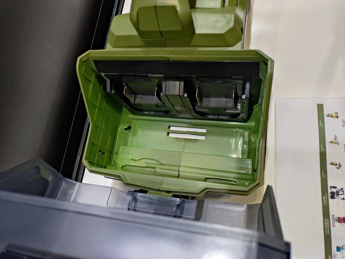 yukky_metalsoul's tweet photo. エアロツールズのハンディ高圧洗浄機
18V×2個付けの36Vで最大15MPa
バッテリースペースに余裕あるので12Ahも入るかも?
40Vだったら食指動いたのに惜しい
#農業WEEK
#TOOLJAPAN https://t.co/jNMBWApiCg