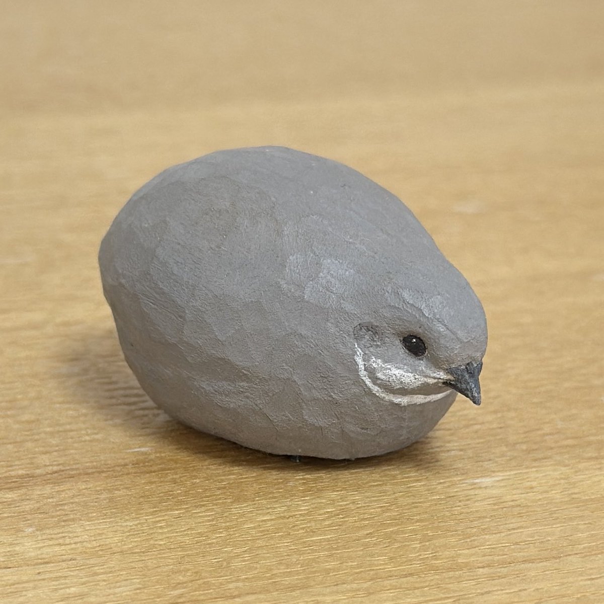 kibori_nicola's tweet photo. 木彫りのヒメウズラ https://t.co/X6LWcPC29T