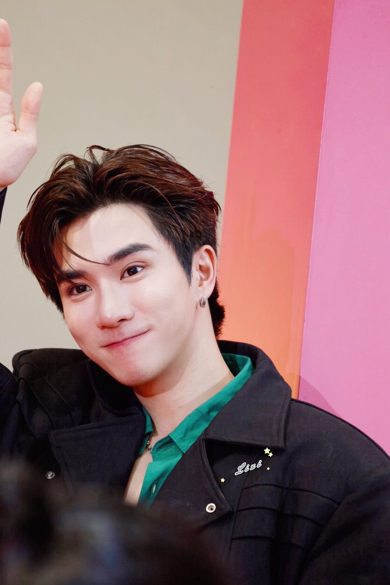 lizingr7's tweet photo. ૮⁔.  ̫ .⁔ა  

#PerthTanapon https://t.co/MnoS5Kfr1Q