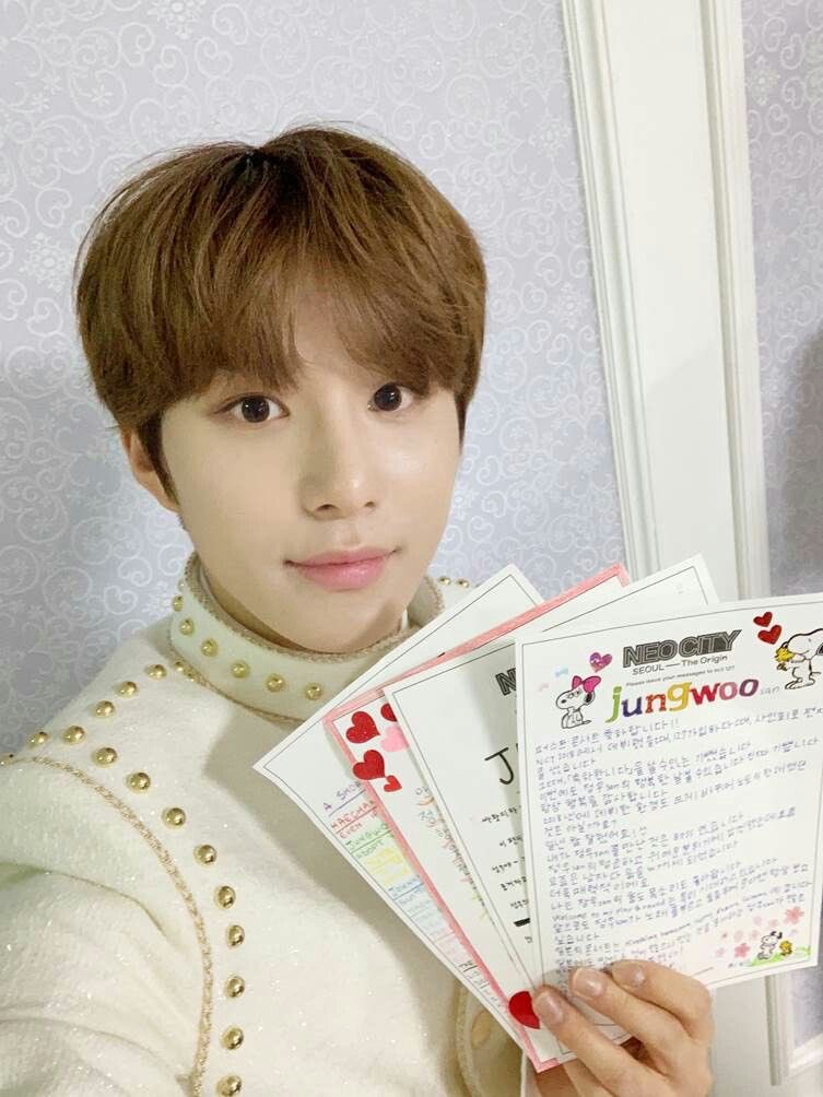 sugaringchoco's tweet photo. 정우 정말 잘컸다 ……
(눈물을닦으며,) https://t.co/W7UfiJ6wgU