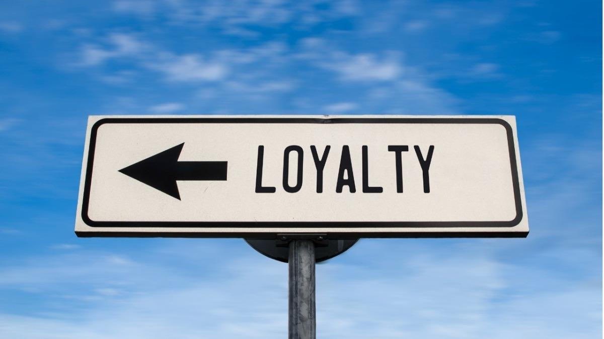 powerfmuganda's tweet photo. Should one be more loyal to an individual leader, or to the institution they represent?
#KickStart https://t.co/MIPK0lvmjE