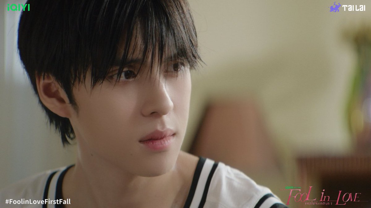 Tailai_ENT's tweet photo. ณ กรุงเทพฯ ในคืนๆหนึ่ง นักธุรกิจผู้ทรงอิทธิพล "อิง" พึ่งปิดดีลการลงทุนที่สำคัญได้สำเร็จ แสดงให้เห็นถึงฝีมือด้านการทำธุรกิจของเขาอย่างยอดเยี่ยม

ในขณะที่อีกด้านหนึ่ง ณ สนามมวยแห่งหนึ่ง "หยก" ได้พลิกสถานการณ์อย่างน่าทึ่งในการแข่งขันชกมวยการกุศล เผยให้เห็นความสามารถอันโดดเด่น 

และเมื่อโชคชะตาลิขิต ให้ทั้งสองได้พบกันในงานเลี้ยงครอบครัวหนึ่ง อิง เกิดความสนใจอย่างมากต่อ หยก ผู้เย็นชา แต่กลับถูกอีกฝ่ายถอยห่างและระแวงอยู่หลายครั้ง แต่เนื่องด้วยสถานการณ์ไม่คาดคิดที่เกิดขึ้น ทำให้ทั้งสองได้ใกล้ชิดกัน ความพัวพันของทั้งคู่จึงเริ่มต้นขึ้นอย่างเงียบ ๆ……

ดูออนไลน์เวอร์ชัน UNCUT ทุกวันพฤหัสบดีและศุกร์  เวลา 20.00 น.
บนแอป iQIYI และเว็บ https://t.co/ojNPlyWTBA ที่เดียวเท่านั้น

สามารถติดตามข่าวสารและคอนเทนต์ของ iQIYI Original 'Fool in Love คนโง่รักเข(ล)า' ได้ที่แอคเคาท์ iQIYI Original 

#foolinlove #blseries
#iQIYIOriginal
#iQIYI
#Tailai #YSeries188Group