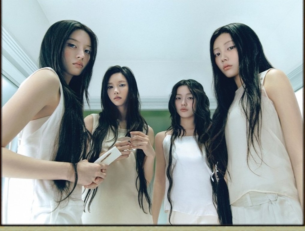 elit_quprids's tweet photo. OMG... these ILLIT concept photos?!?!?! https://t.co/chkgZyRDj5