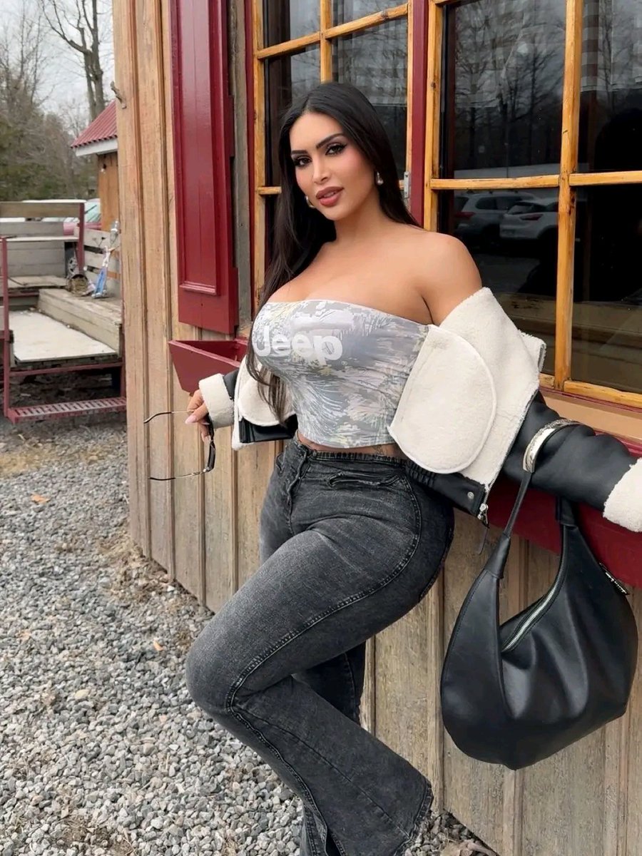 Admirablemama's tweet photo. BE HONEST DADDY!!! 

   when last you went on a date with a trans girl 🏳‍🌈😜#trans #transgender #LGBT https://t.co/ZPFKRGryrH
