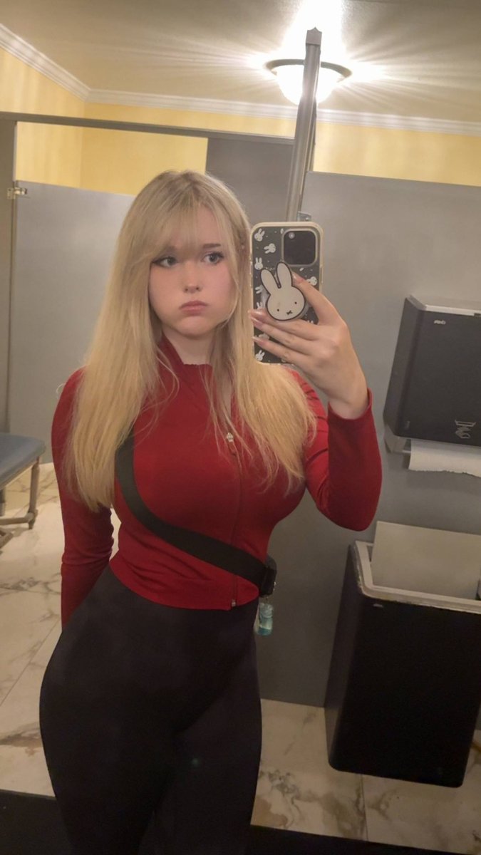 iloveforesttt's tweet photo. Forest out of cosplay is so sexy too, they are so big 😵‍💫 https://t.co/QGjW60MpvG