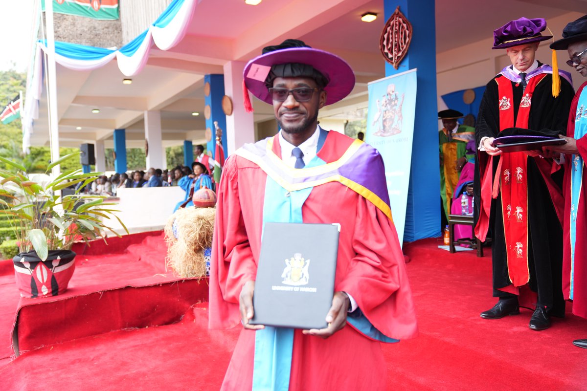 PasetRsif's tweet photo. 🎓 Congratulations, Dr Alex Sembito!
The @PasetRsif scholar from 🇺🇬 has earned his PhD in Physics from @uonbi 🇰🇪, researching novel materials for next-generation solar cells and advancing affordable clean energy solutions.
👏 We celebrate your achievement!
 #CleanEnergy https://t.co/4TruiZWc8s