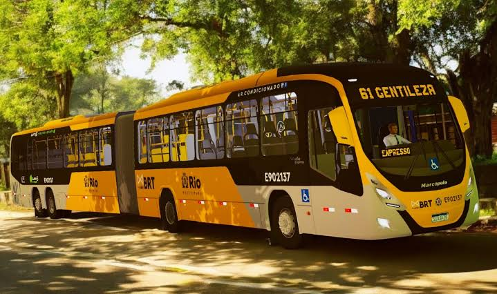 FabianaSaotome's tweet photo. Em 2020, o criminoso governo do prefeito Crivella, deixou o BRT chegar nessa situação, com articulados depredados, insalubres, pistas esburacadas, estações fechadas ou tomadas por moradores de ruas e usuários de drogas.

O Paes retorna em 2021 e reconstrói todo o sistema. https://t.co/ScM2QOFIhc