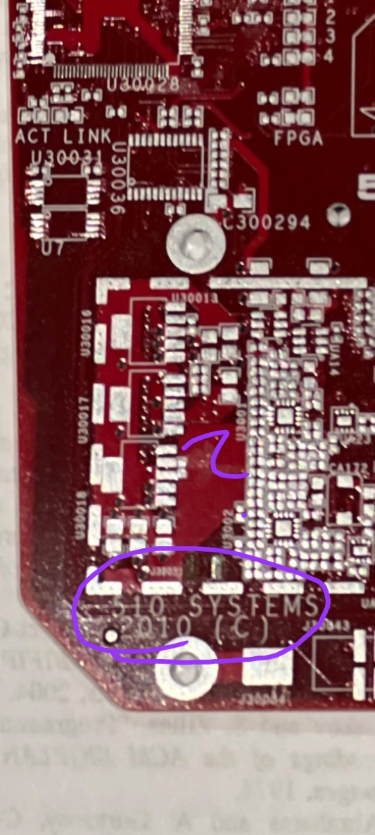 NiklasArduino's tweet photo. @MuzafferKal_ @blind_via And what does this exact board, dated 2010, have to say about AI assisted routing? I see the shape, but apart from that I doubt it will add anything to the topic. https://t.co/VvTU3gPAn9