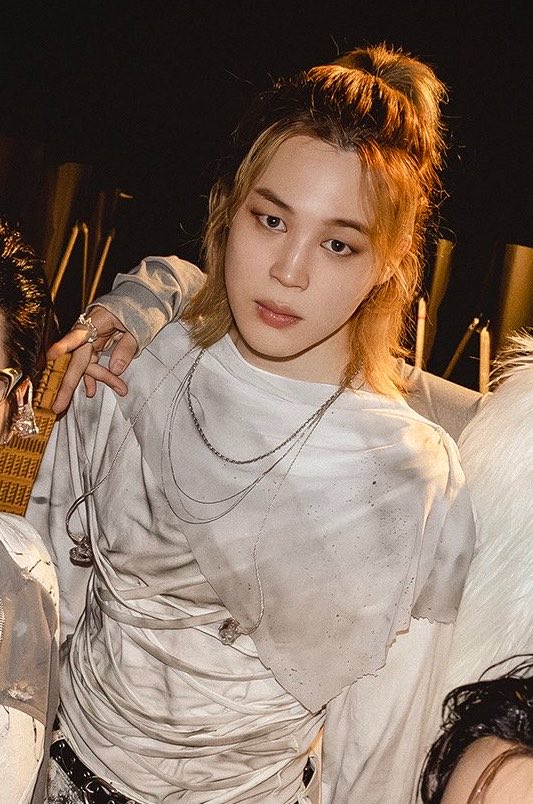 jiminticaI's tweet photo. how can you not say a Doll. https://t.co/V6CgzLI5AE
