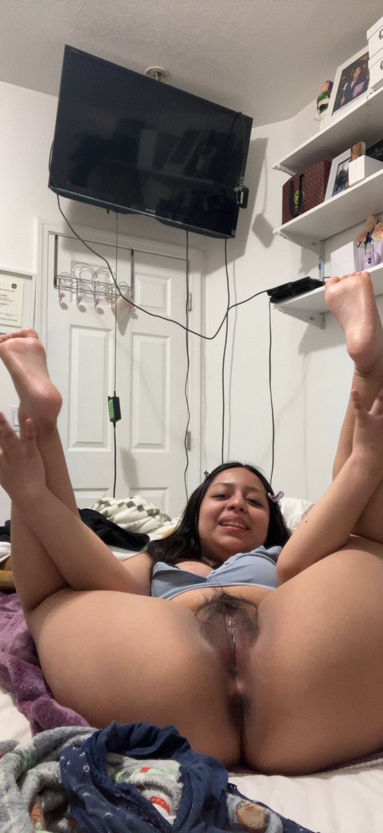 cumforaylin's tweet photo. Aylin needs tribs dm me https://t.co/AFHYENpICs