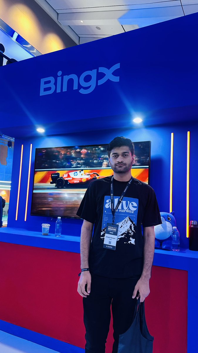 HyperNerd07's tweet photo. @BingXOfficial attending bingx at token2049 #BingXSG2026 https://t.co/OWla3kseLB