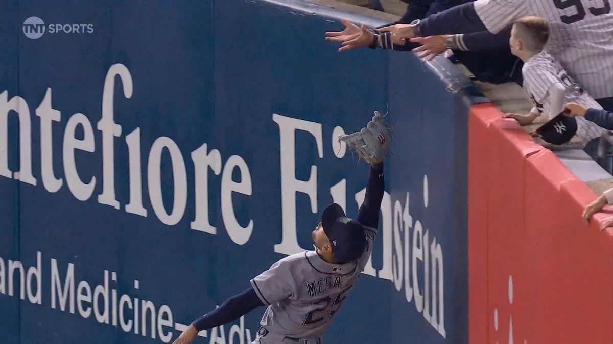 MLB on X: 