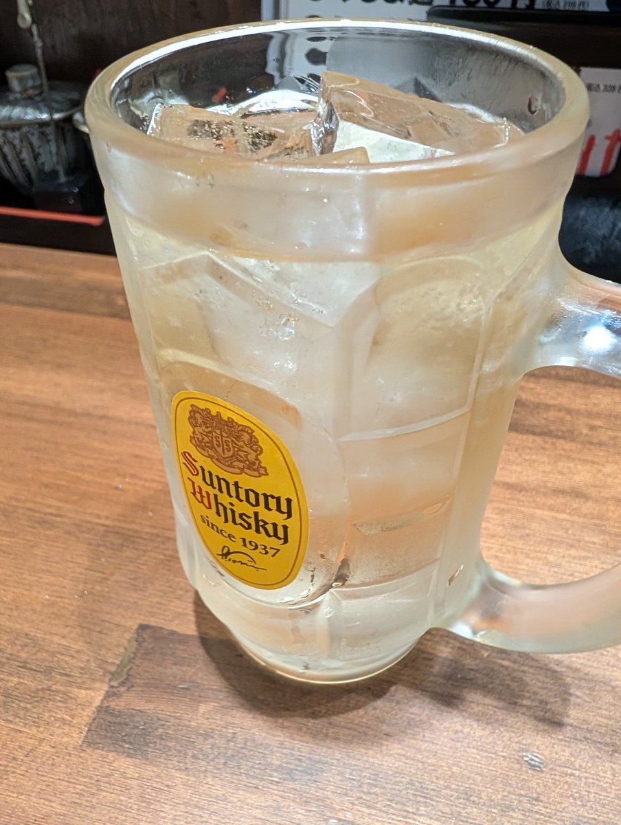 Hide_Boko's tweet photo. 夜まで時間あるし、ランチと思ってみてたら、鶏出汁おでんあってめっちゃ美味かった！結局一杯頼んじゃうよね🤤🍻 https://t.co/HAf86QMuSu