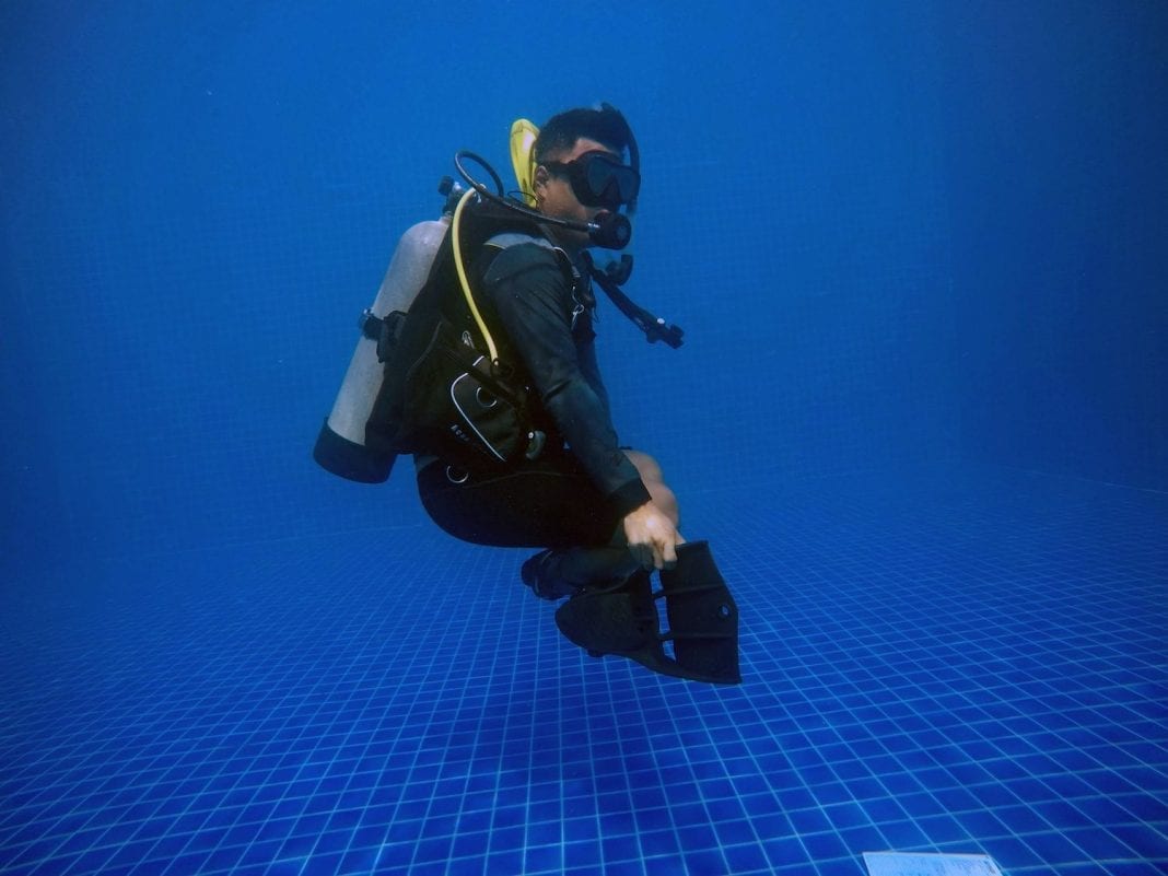 blackturtledive's tweet photo. Our philosophy is to educate and train all our students during Open Water training activities in the best practice of maintaining neutral buoyancy. https://t.co/HmYRuEqiIQ #OpenWater #diving #KohTao #Buoyancy #Thailand #PADI https://t.co/NRKRZ1sURD