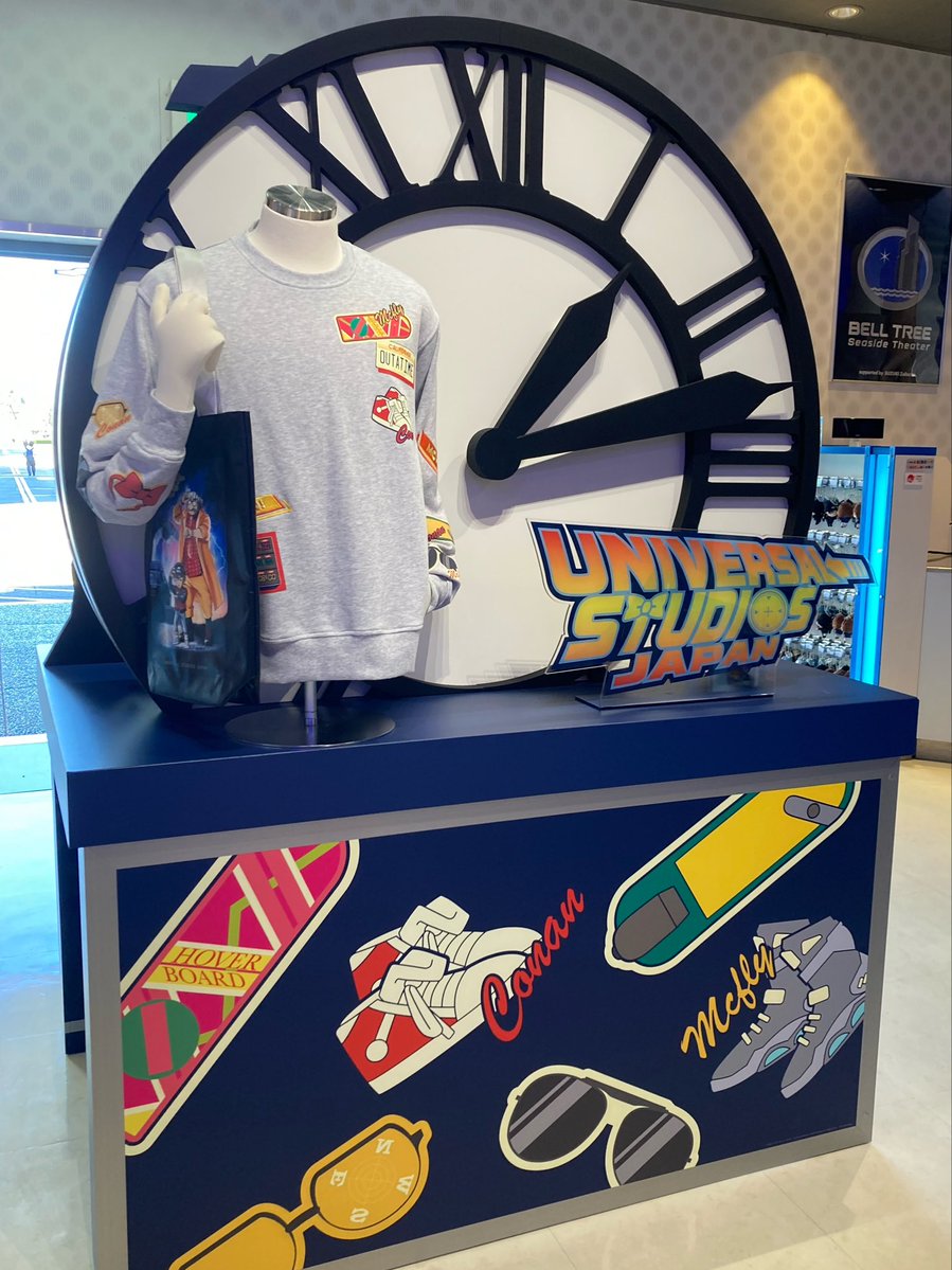 conan_EVIT's tweet photo. 夏ぶりのユニバ🌏
コナンはコラボ系グッズが増えてた！
メダルマシーンがコナンくんと博士になってたので、また今度回そう✨ https://t.co/CPJxdezCDO