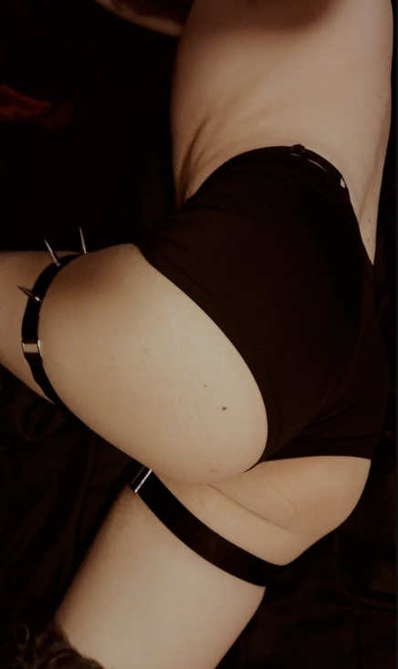 MothInSatin's tweet photo. Spikes, Yay? Nay? https://t.co/Hb3fWf5O1w