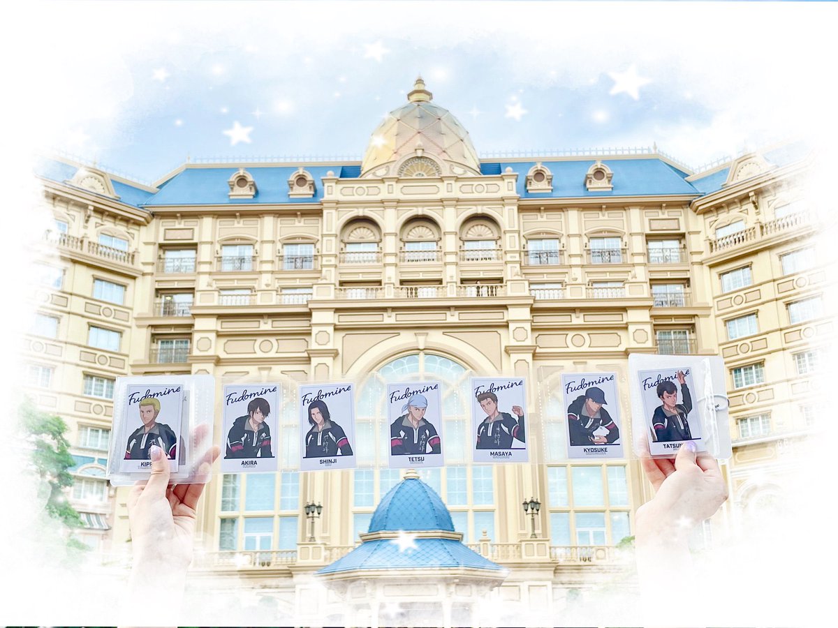 110wa_towa's tweet photo. 無印で売ってる「さっと開いて自立するカードファイル」てカードホルダーがチームメンバー全員分のトレカを出して撮りたいときに便利なのでオススメしておく。 https://t.co/25Hz6pWpDs