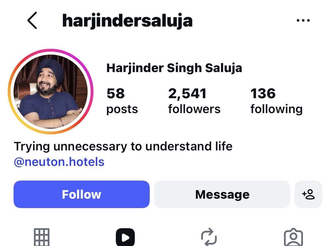 VijayGajeraO's tweet photo. This person, Harjinder Singh Saluja, is asking people to carry blades in a sarcastic way to attack the police on the 10th.

I request @DelhiPolice to take action against those planning riots in the name of protest.

Guys, you can inquire about his business on the given number. https://t.co/yZcNVuGZFT