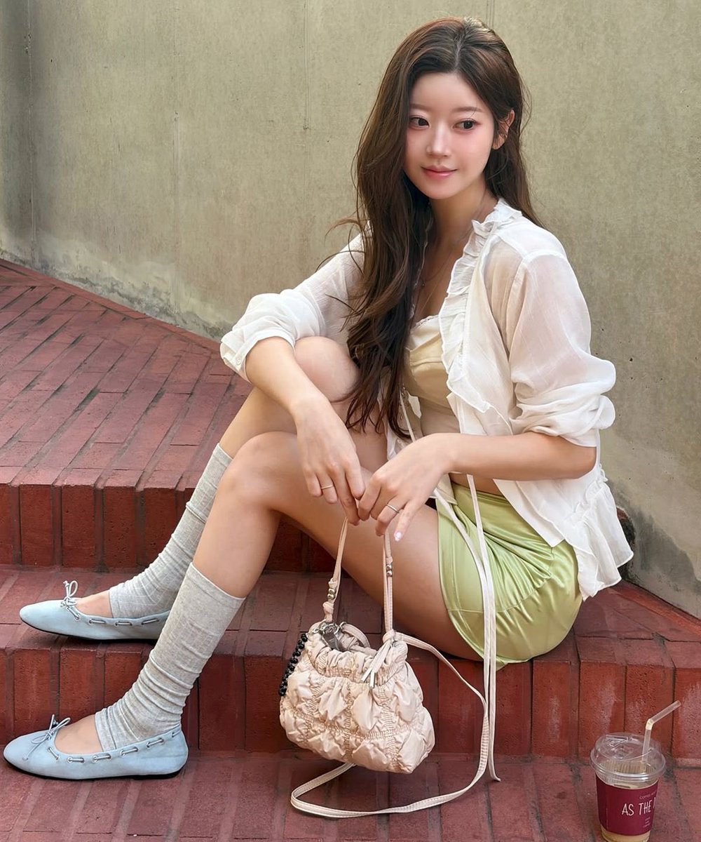 mymoon_store's tweet photo. CARLYN ♡ SALE 28%

GEM BAG (NEW✨) 
1790฿ ✩ ส่งฟรี ems

🏹 ส่งกลับแอร์/สั่งทาง dm

#พรีเกาหลี #พรีออเดอร์เกาหลี #กดเว็บเกาหลี #กระเป๋าcarlyn https://t.co/wmZz5lyY72