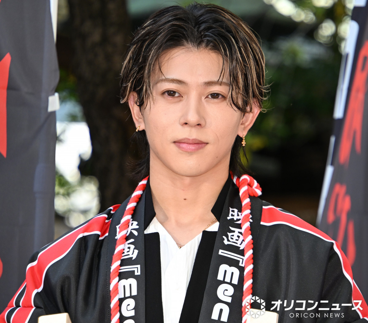 oricon's tweet photo. Aぇ! group末澤誠也、もし15年前に戻れるなら…
「高校でもサッカー部に入る」夢は日本代表
https://t.co/z10GCxj4MO
↓
磯村勇斗「それで女優さんと結婚して…」
時事ネタに末澤ツッコミ
「そこが目的じゃないですから！多いですけど！」 https://t.co/DGZ9a8Vezi