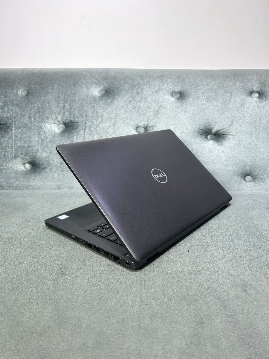 genesistechhub's tweet photo. 🇺🇸 Dell Latitude 5401 💻
⚙️ Intel Core i5-9400H | Up to 4.30GHz
💾 8GB RAM | 256GB SSD
🎮 Intel UHD Graphics 630
🖥️ 14” Full HD WVA | Non-Touch
⌨️ Backlit Keyboard
📹 HD Webcam
🔌 WiFi • Bluetooth

💼 Ideal for: Office work, programming, data analysis, browsing, 
🏷️ ₦350,000 https://t.co/af5WUBgjqz
