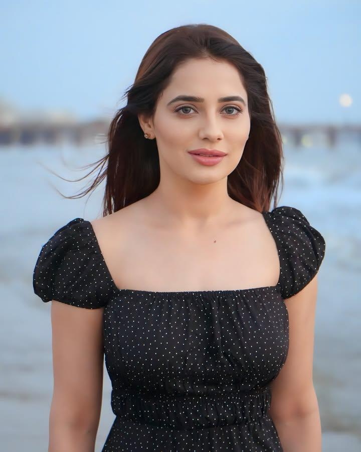 celebcrush4922's tweet photo. Happy Birthday Priyanka Rewri 🎂🌷
#HappyBirthday #Priyanka #Rewri #PriyankaRewri #HappyBirthdayPriyankaRewri https://t.co/uXkAXtVgSP
