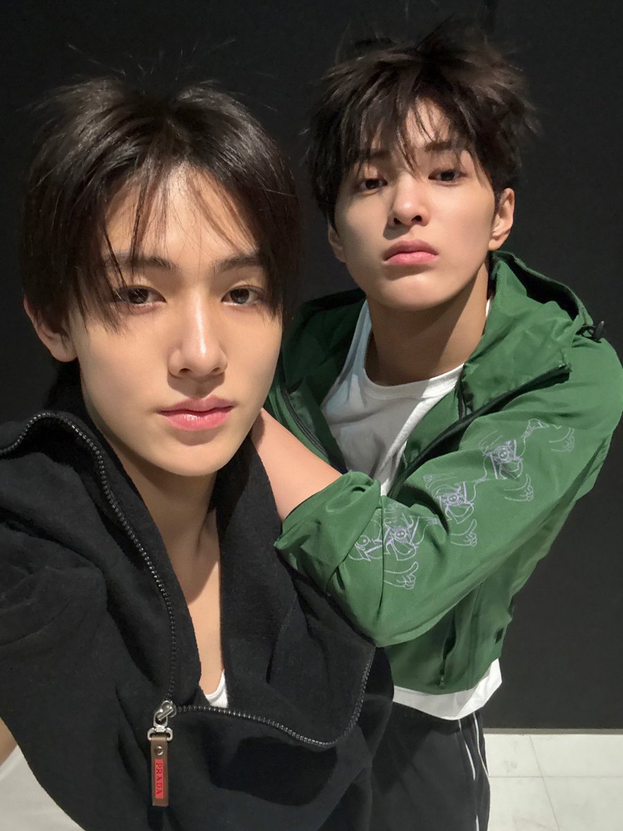 nononuna17's tweet photo. Twins nya mami😍💗 https://t.co/sNz3TXNa8l
