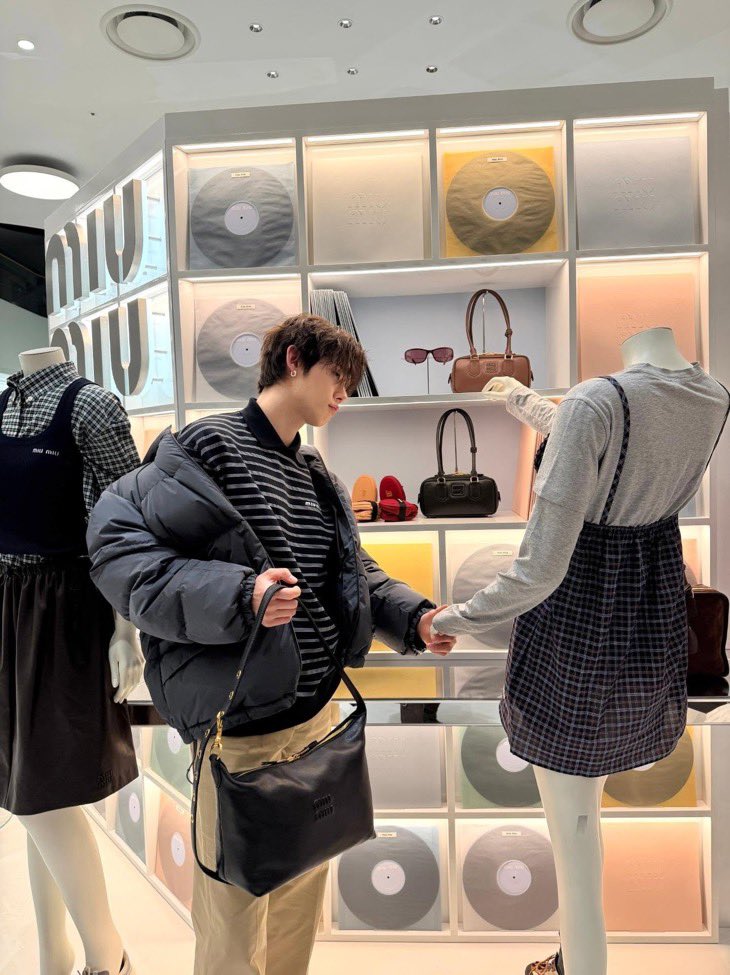 yeonjun_france's tweet photo. https://t.co/kMMLt0TInG