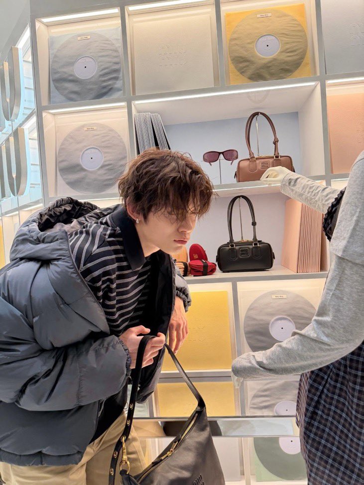 yeonjun_france's tweet photo. https://t.co/kMMLt0TInG