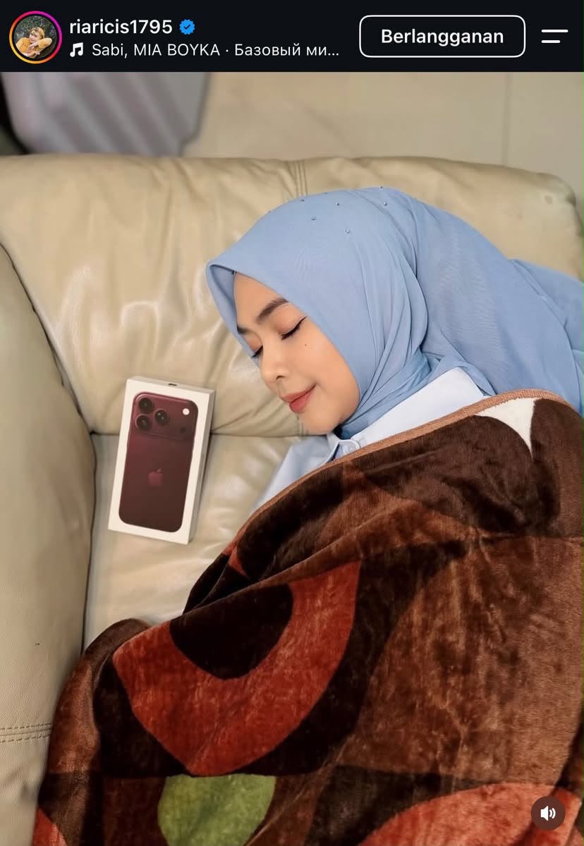 MiskinTV_'s tweet photo. Enak ya jadi orang kaya.... https://t.co/ejojwXUhYo