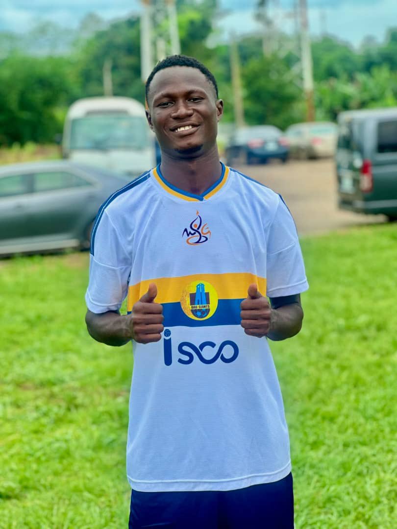 unitedfadsa's tweet photo. Bisiriyu Basit Olalekan popularly known as Lekside, the Director of Sports of the Faculty of Administration Students’ Association playing for OAU GIANTS at WAUG ‘26💙🥹🤭 https://t.co/fEvS5cOybc