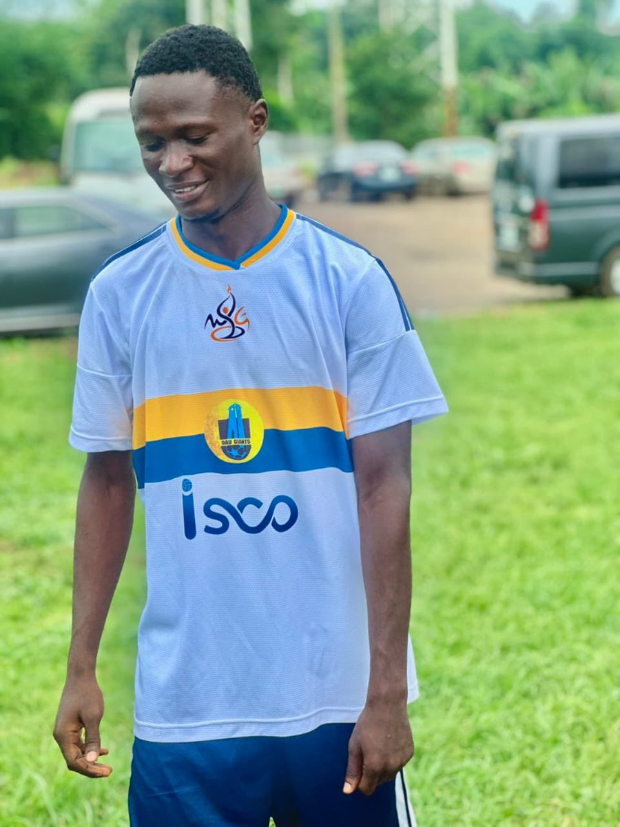 unitedfadsa's tweet photo. Bisiriyu Basit Olalekan popularly known as Lekside, the Director of Sports of the Faculty of Administration Students’ Association playing for OAU GIANTS at WAUG ‘26💙🥹🤭 https://t.co/fEvS5cOybc