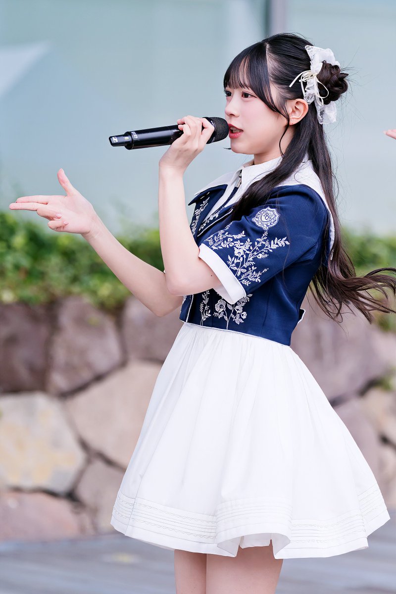 _sukekobo's tweet photo. 2026.10.04
Rain Tree 『好きなんて嘘に決まってる』リリースイベント 第2部 
@ 金沢駅西イベント広場

鈴野みお (@suzuno_mio) さん

#RainTree #レインツリー
#好きなんて嘘に決まってる 
#鈴野みお
#レインツリー_カメコ https://t.co/0aNgpPekAR