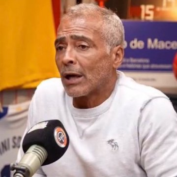 postunited's tweet photo. 💥🇧🇷 ROMÁRIO, SIN FILTROS: «SU ERROR FUE NO MANDAR ANTES A JORGE JESUS A TOMAR POR CULO» 

🗣️La leyenda brasileña defiende a Cristiano Ronaldo y asegura que, si Jorge Jesus incumplió su palabra, actuó de mala fe  

🤝«Ya pasó una humillación una vez ¿Para qué iba a pasar por una segunda? Yo habría hecho exactamente lo mismo»  

ℹ️MARCA