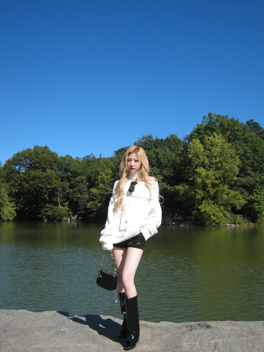H2H_Lovers24's tweet photo. #STELLA Weverse Update 

🤍🌳🐰☀

#Hearts2Hearts #하츠투하츠 #H2H 
#스텔라 https://t.co/YmwgRewISw