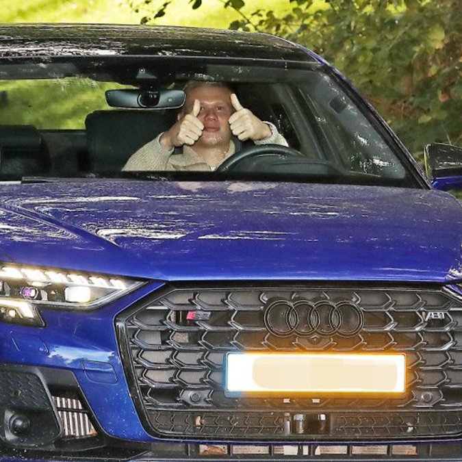 City_Xtra's tweet photo. Erling's BACK! 👍👍

📸 @PA https://t.co/rWL2mLG2VZ