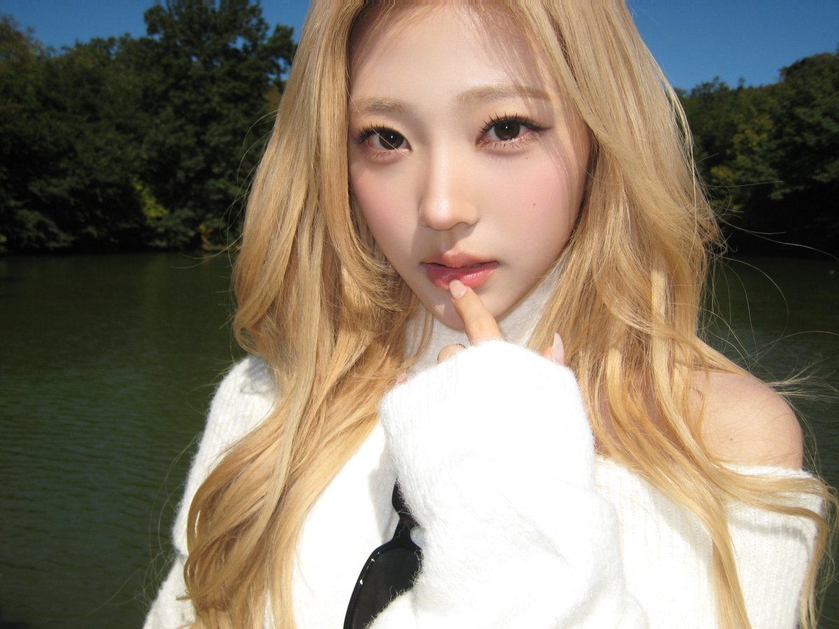 H2H_Lovers24's tweet photo. #STELLA Weverse Update 

🤍🌳🐰☀

#Hearts2Hearts #하츠투하츠 #H2H 
#스텔라 https://t.co/YmwgRewISw