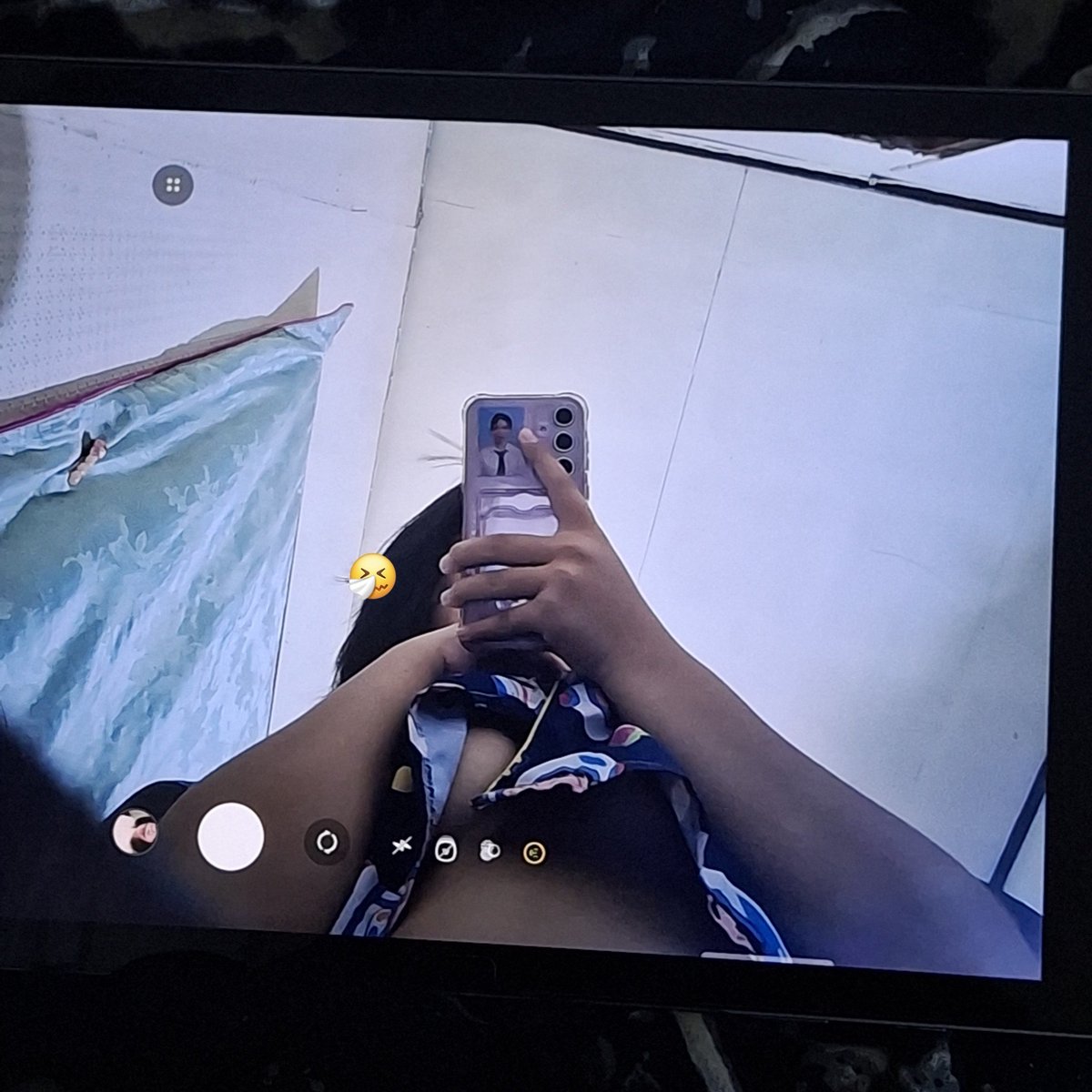 mobileee_3's tweet photo. 😖😖 https://t.co/P1bFL4zkzt