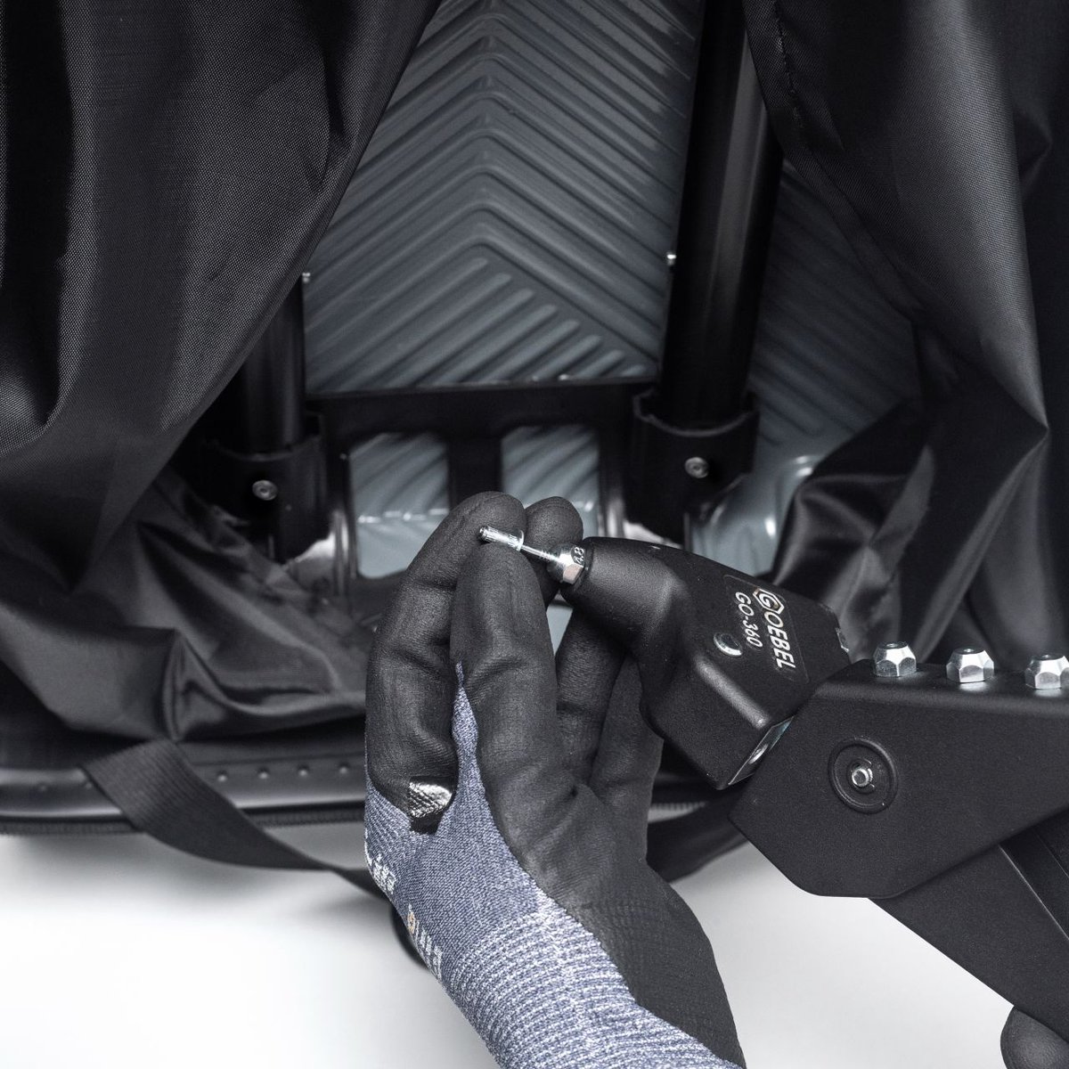 GoebelFasteners's tweet photo. The GO-360 one hand #riveter is great for applications which are more difficult to work at. With the 360 degree turnable riveter head it's made easy to reach those difficult spots. The GO-360 sets #blindrivets from 2,4 - 3,2 mm, 4,0mm (aluminum &amp; steel) and 4,8mm (aluminum). https://t.co/KwIRHGfJtu