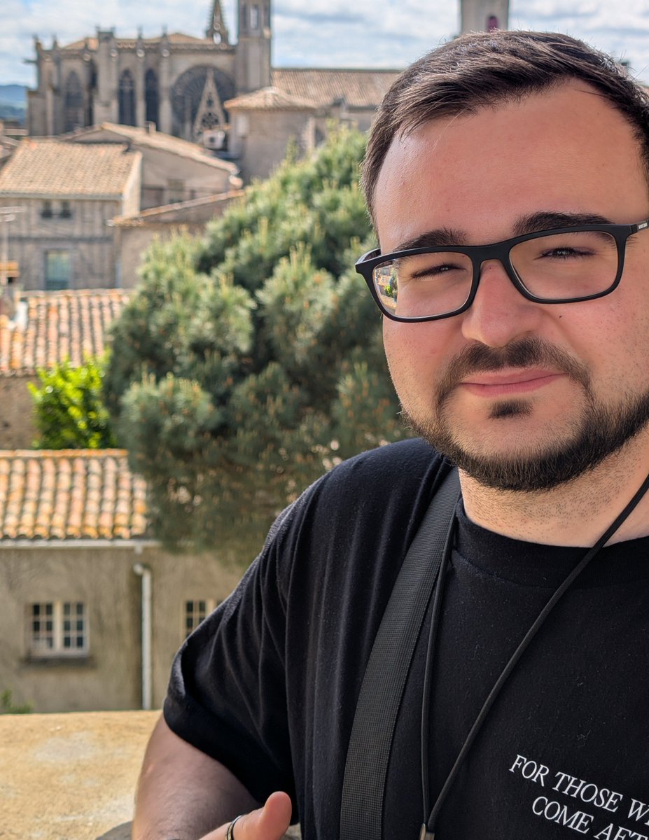 RaulTheKrogan's tweet photo. Buenaaas!

BUSCO HABITACIÓN EN VALENCIA (Nov) en Benimaclet / Blasco Ibáñez o cerca. Precio max 450€ (sin gastos extra)

28 años, trabajo estable, LGBTfriendly y limpio 
Si sabéis de algo, MD abiertos! Mil gracias por el RT
Añado más sobre mi en el texto alt de la imagen https://t.co/25sVG3UTMc