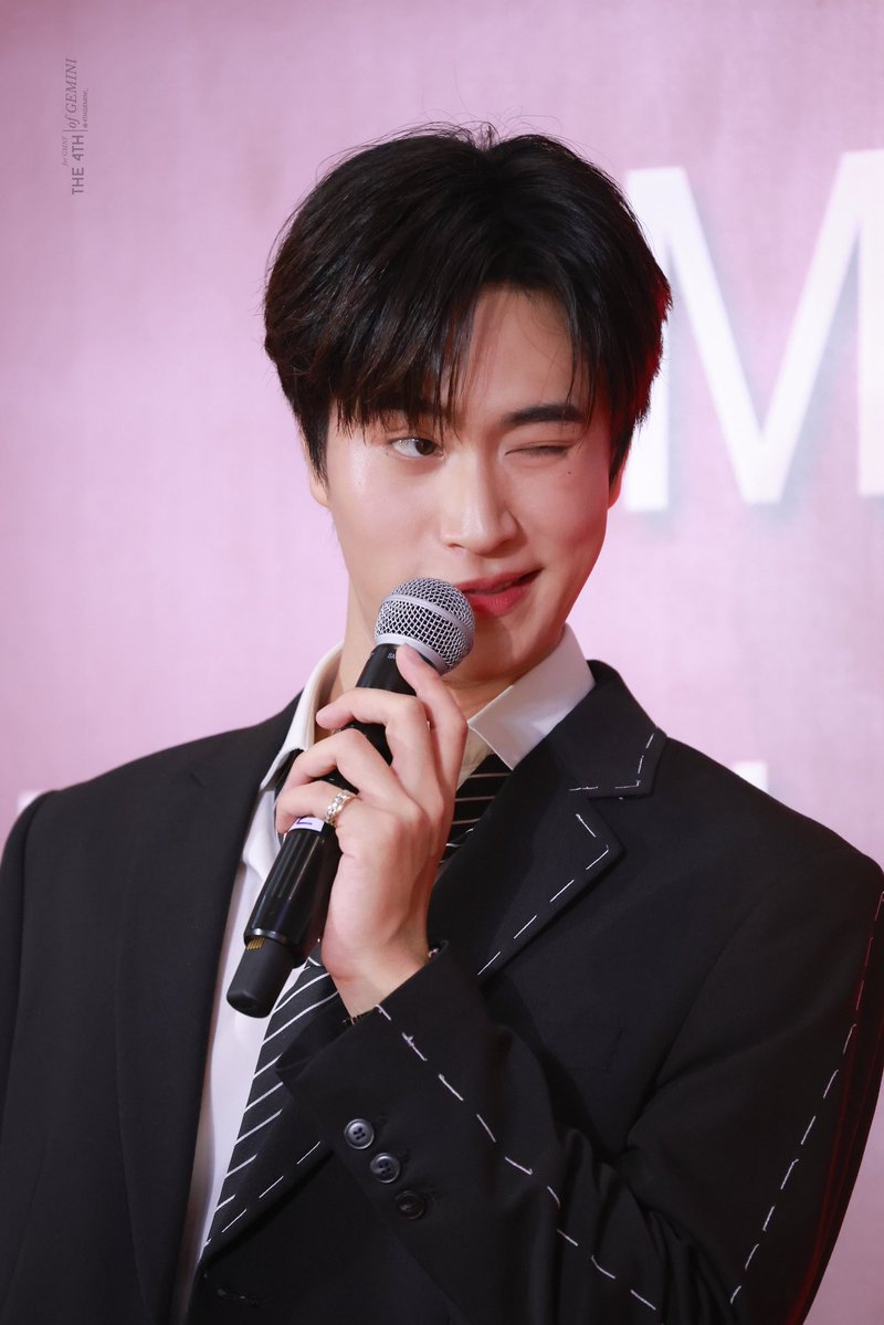 4thGemini_'s tweet photo. สุดหล่อส่งวิ้งคึ

GEMINI AT NGAMWONGWAN
#InfinityMedicalClinicxGemini
#Gemini_NT #เจมีไนน์ @gemini_ti https://t.co/y1FhxmJruM