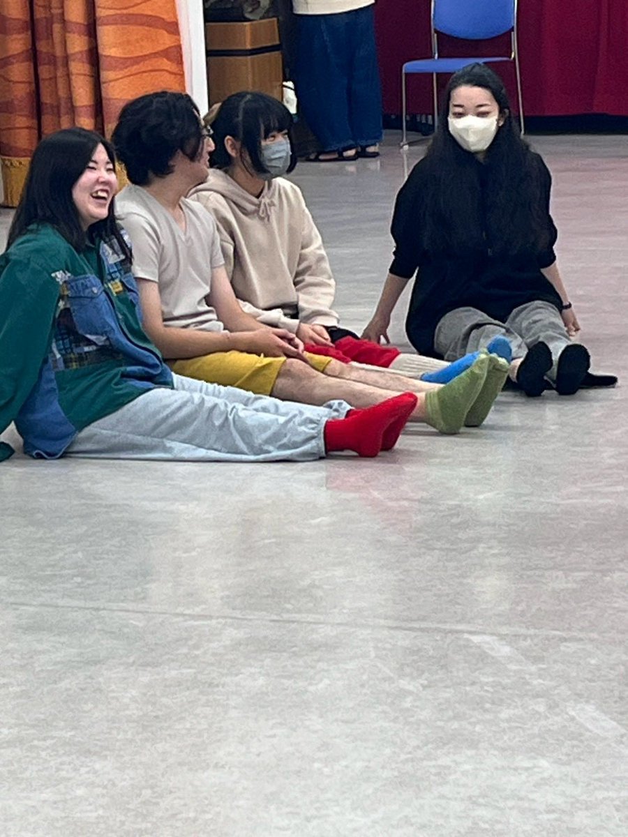 troupe_mole's tweet photo. 【 #双嵐 見どころ①】
☆伊庭道場
紫乃と愉快な仲間たち（頭の中で勝手に呼んでる）が、皆んな個性豊かで和気あいあいとしている伊庭道場！

役者陣もとっても楽しみな組み合わせ🤭！！

息の合った掛け合いや立廻りも必見👀！！

#劇団土竜 #一心寺シアター倶楽 https://t.co/nn9J8wQ93x