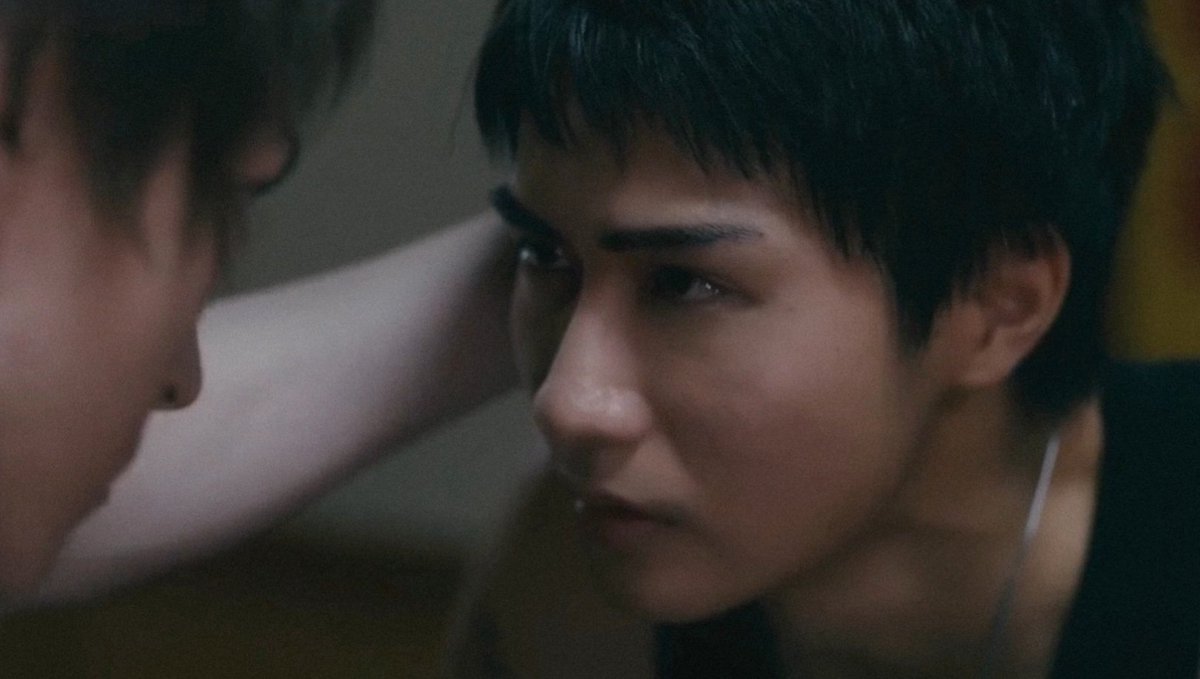 qriselsav's tweet photo. HE HAVE A SOFT SPOT FOR ODAJIMA🥹😭

Kataoka is clearly upset with what Odajima did, but when he hears his anxiety, He go soft for him😭🤧

Well, I was waiting for Katoaka to gently kiss him after that hair grab🤭

#TheJourneyToKillingYouSeason2 https://t.co/DNZWbgoQ3s