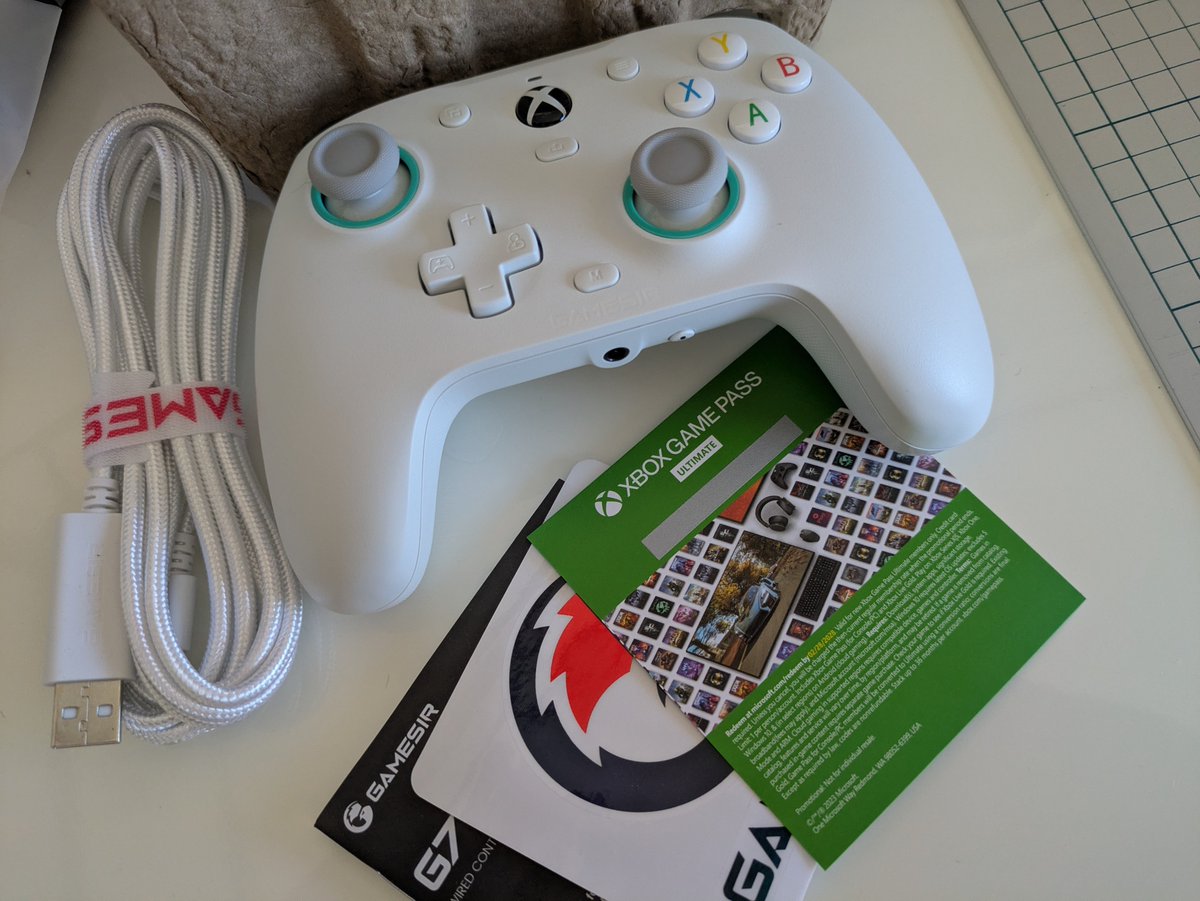 coolUSP's tweet photo. PC用のコントローラーをPowerAからGameSIRに買い替え
ゲーパスのコード入ってた！
コントローラーはいくつあっても困らないから https://t.co/1JqBN4LGba